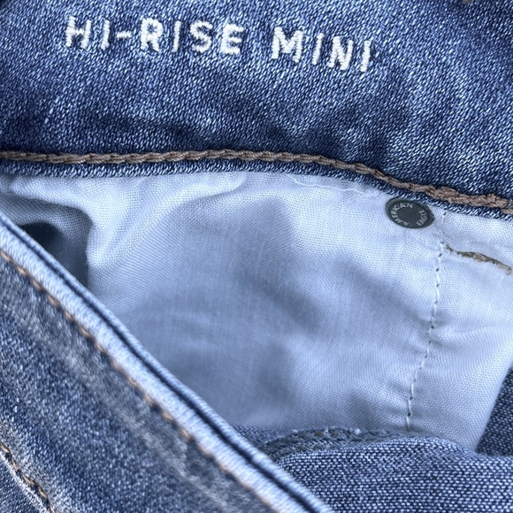 WOMENS AEO DISTRESSED HI RISE SUPER STRETCHY DENIM MINI SKIRT SIZE 12 - Picture 5 of 6